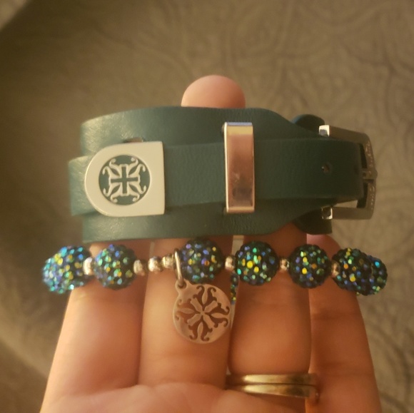 Rustic Cuff - Teal & Silver Stack - Picture 2 of 2
